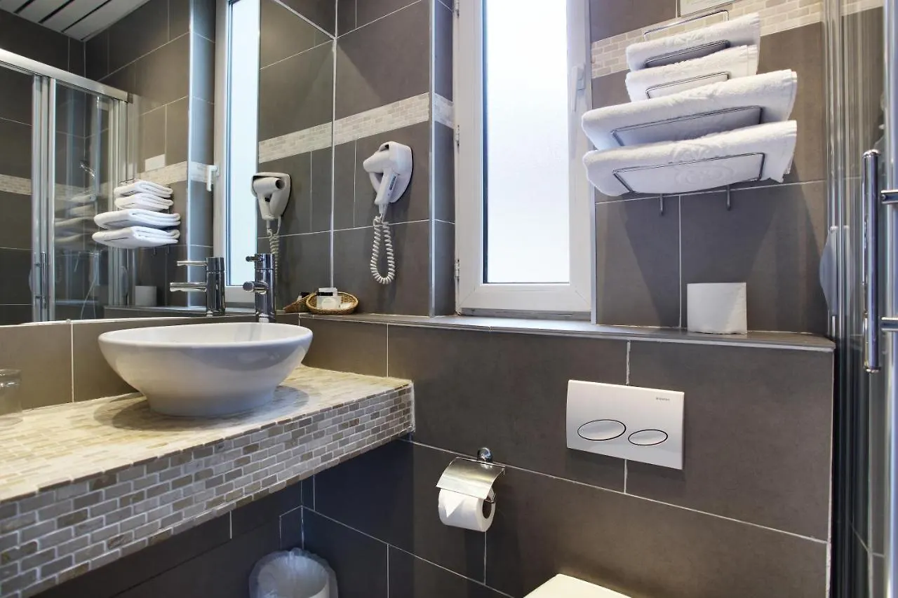 Lux Picpus Otel