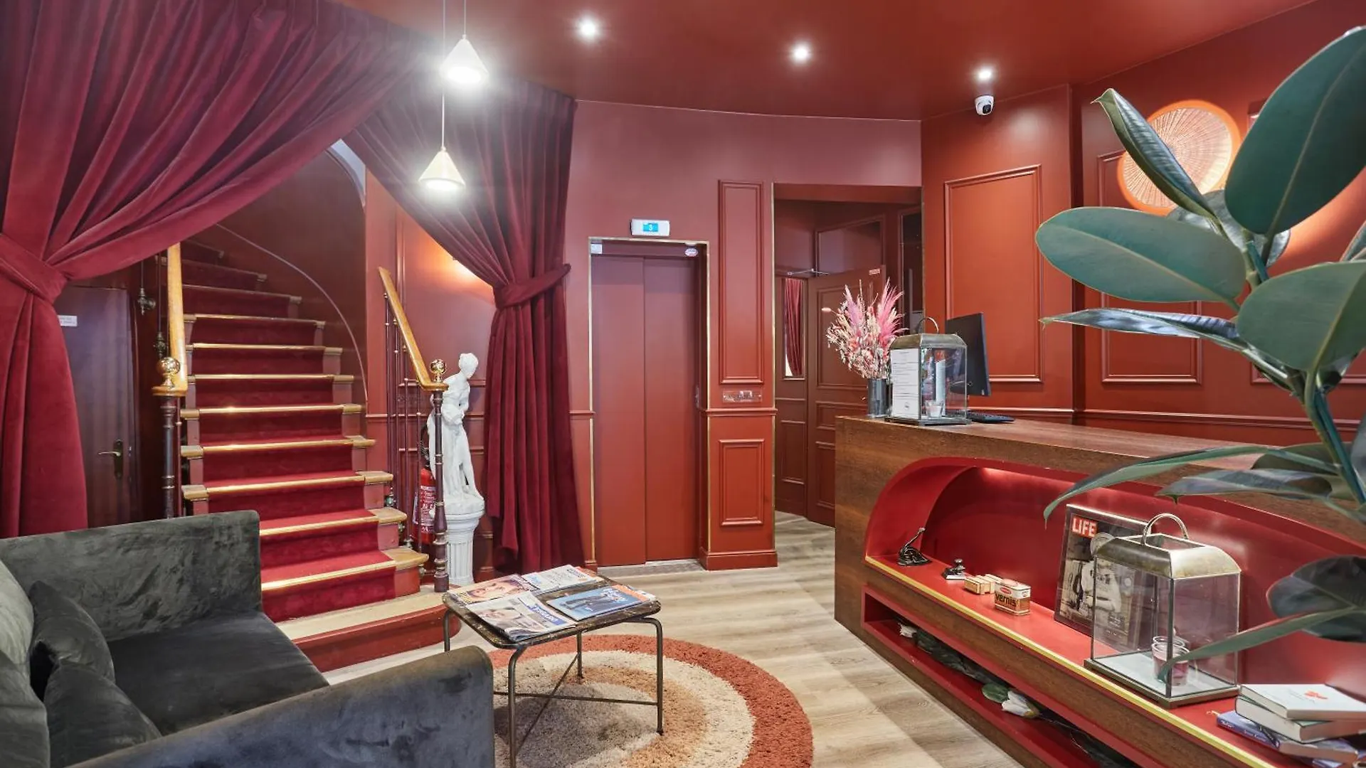Lux Picpus Paris